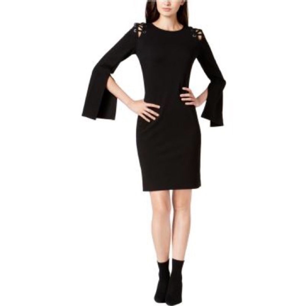 ❇️NWT❇️ Bar lll bell sleeve dress Sz S